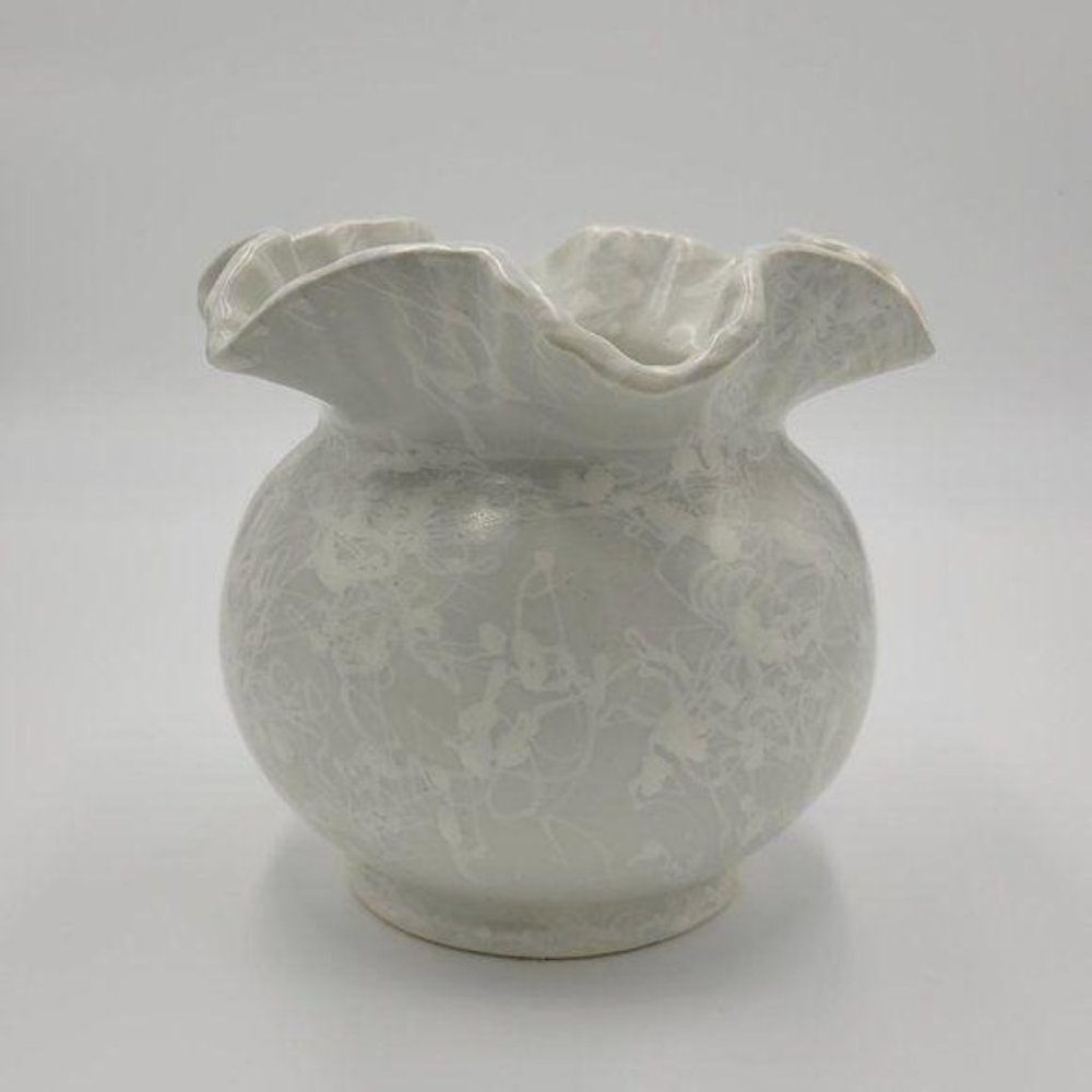 Shawnee USA Pottery Splatter Ruffled Edge Vase